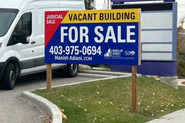 commercial real estate sign